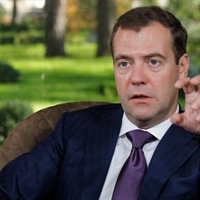 Медведев: Рост российской экономики может прекратиться