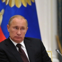 Путин потребовал создать базу данных российской земли