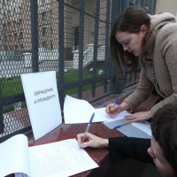 Правительство медлит с петициями