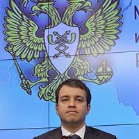 Электронное правительство делят на троих. Минкомсвязь подбирает нового подрядчика