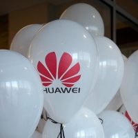 ВТБ пополнил список крупных российских компаний — партнеров Huawei