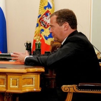 Владимир Путин поручил создать единый реестр населения Российской Федерации и объединить функции администрирования страховых сборов