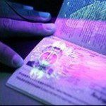 Власти Германии намерены ввести электронный паспортный контроль