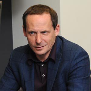 Аркадий Волож