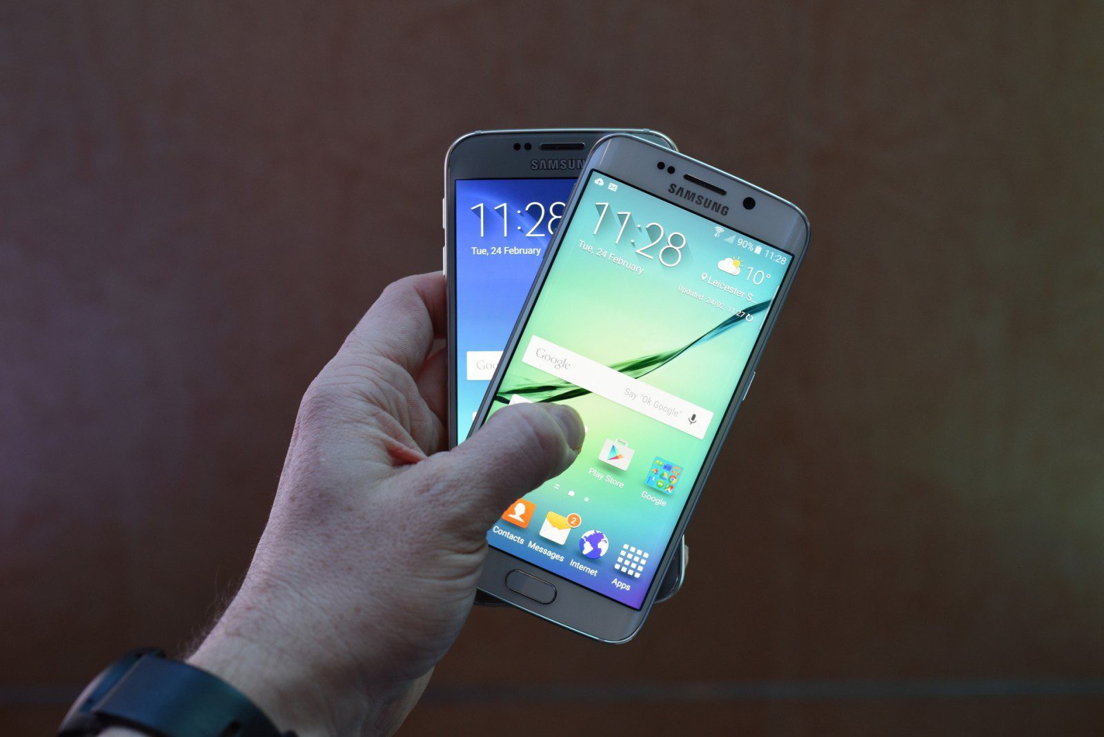 Samsung Galaxy S6. Фото (с) Forbes
