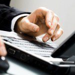 Удаленные сотрудники экономят для российских компаний 94 млрд руб в год – исследование компьютер ноутбук родительское собрание онлайн