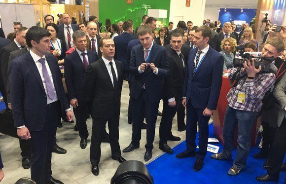 Цифровая экономика в России: возможности и угрозы – обсуждения на инвестфоруме в Сочи