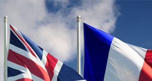 флаги франции и британии