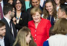 Ангела Меркель поддержала «молодежную двадцатку» в вопросе необходимости международного регулирования Интернета