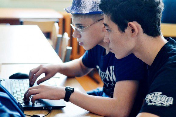 Ульяновская область выделит на региональные образовательные IT-проекты для школьников 20 млн руб – Опенышева