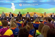 «Хайтек или хайптек» — представители IT-отрасли обсудили со студентами, как распознать отличия и добиться успеха