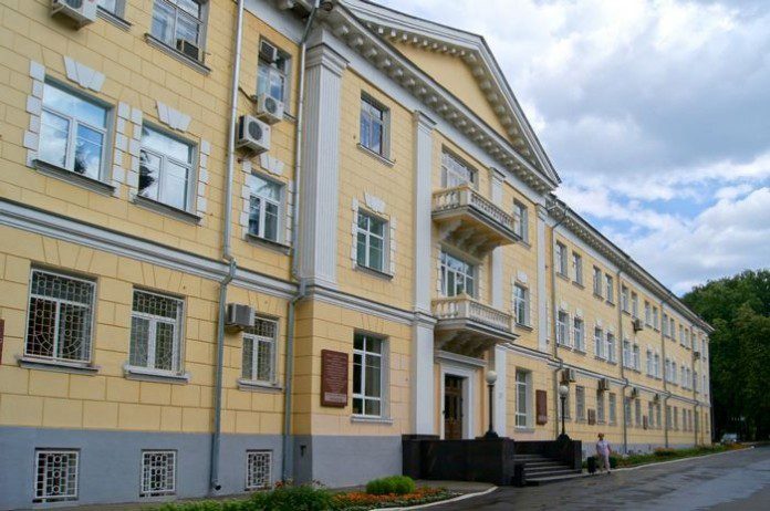 Главное здание НИЦ "Курчатовский институт"