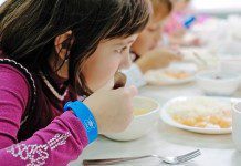 Родителям московских школьников при пополнении карт системы «Проход и питание» на mos.ru стали доступны автоплатежи