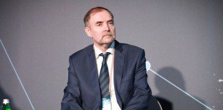 Голомолзин