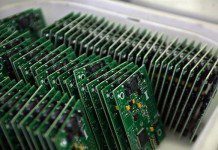 Вице-премьер назвал причины неудач России в серийном микроэлектронном производстве