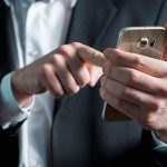 Google и Apple предложено взаимодействовать в РФ с государством по вопросу защиты авторских прав в мобильных приложениях