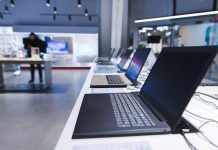 Продажи ноутбуков в России выросли в два раза