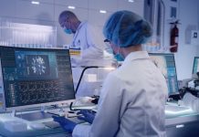 Microsoft заявила о кибератаках хакеров из России и КНДР на компании – производители вакцины от COVID-19