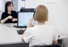 «Ростелеком» организовал контакт-центр для агрегатора «Около»