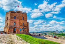 Минобороны Литвы призвало отказаться от китайских смартфонов ради информационной безопасности