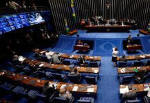 Президенту Бразилии не позволили запретить соцсетям удалять контент