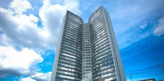 здание правительства Москвы