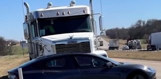 Авария с участием автомобиля Tesla