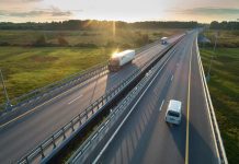 В шести регионах РФ в течение трёх лет пройдет эксперимент по коммерческой эксплуатации беспилотных грузовиков на трассе «Нева» – постановление