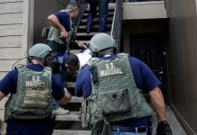 Федеральные маршалы США за работой