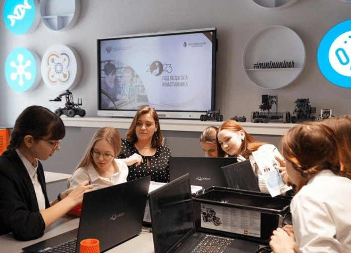 Эксперимент и виртуальный эксперимент. Дискретный эксперимент. Дискретно-событийное моделирование примеры. Метод мысленного эксперимента. Дискретный эксперимент.