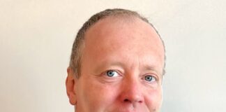GR-менеджер «МегаФон» Михаил Хазов перешел в Postgres Professional