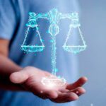 Уведомления о начале бизнес-деятельности через ЕПГУ, штрафы за немаркировку сигарет, реестр памятников ВОВ — какие законы вступают в силу в апреле