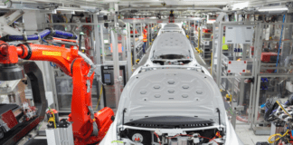 Сборка электромобиля Tesla