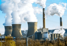 В США отложили планы закрытия угольных электростанций из-за ИИ-бума и роста потребления энергии Угольная электростанция в США