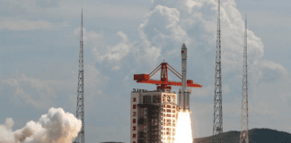 Китай вывел на орбиту 18 спутников связи для широкополосного доступа к Интернету
