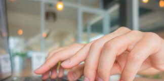 Фото (с) freepik/jannoon028