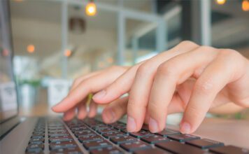 Фото (с) freepik/jannoon028