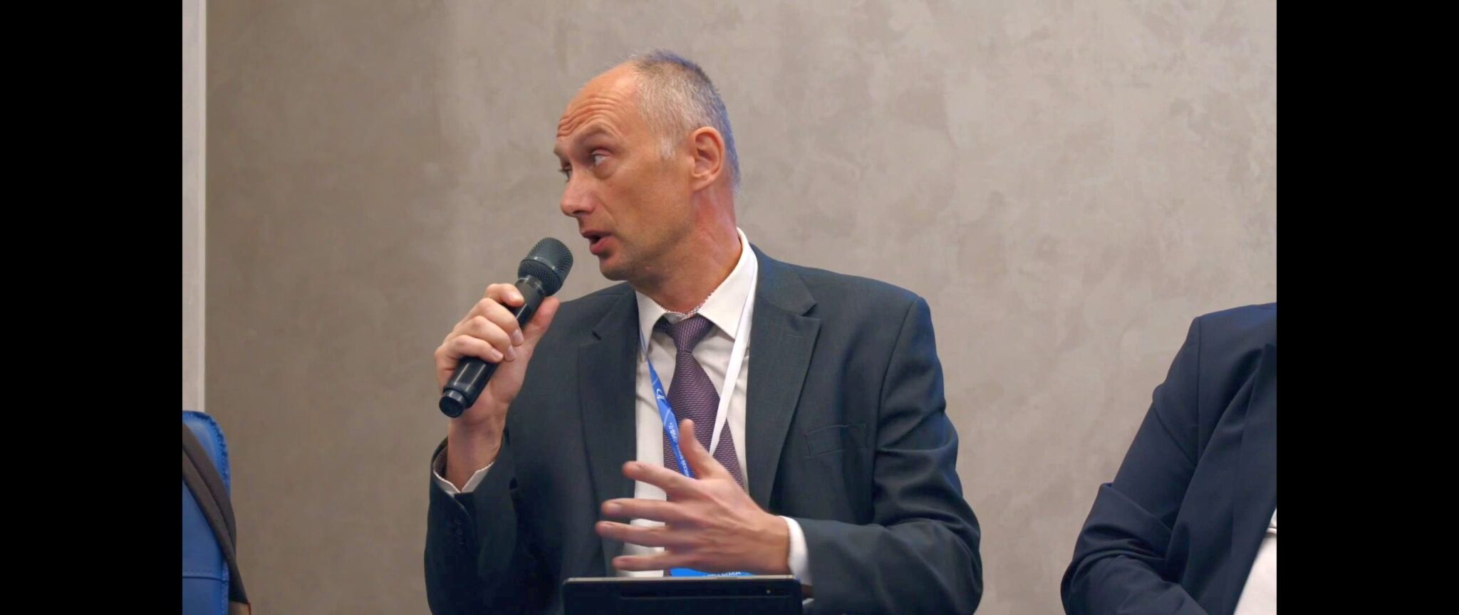 Андрей Наумкин.