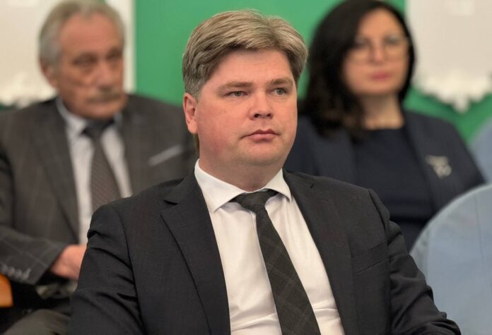 Александр Свистунов