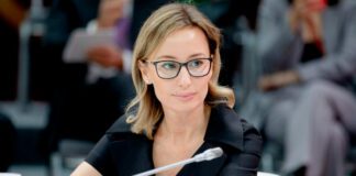 Заместитель руководителя ФАС России Адиля Вяселева