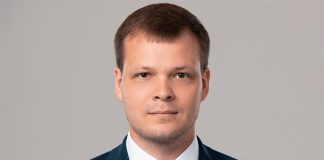 Заместитель губернатора Тюменской области - директор департамента информатизации Тюменской области Станислав Логинов. Фото (с) Правительство ТО