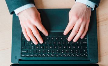 Утверждена третья редакция стратегии цифровой трансформации госуправления до 2030 года Фото (с) freepik