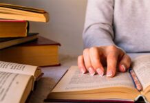 Создание ФГИС «Национальный словарный фонд» запланировано на 2026 год – вице-премьер Фото (с) freepik