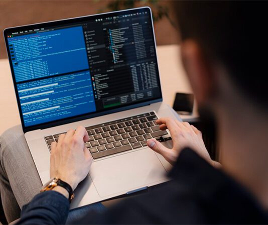 Фото (с) freepik/ArthurHidden