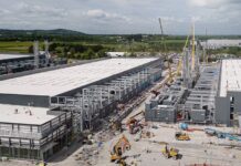 Сенатор США признал невозможность обеспечить лидерство американской ИИ-отрасли без иммигрантов Фото (с) msftstories.thesourcemediaassets.com