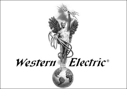 Знаки уходящего телекома на чугуне