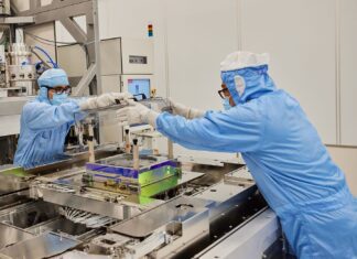Китай создал прототип EUV-оборудования для выпуска передовых чипов — СМИ Фото (с) asml.com