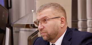 Глава ФТС Валерий Пикалёв. Фото (с) Правительство РФ