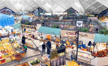 Подписано постановление о реестре маркетплейсов Рынок маркет. Фото (с) mos.ru