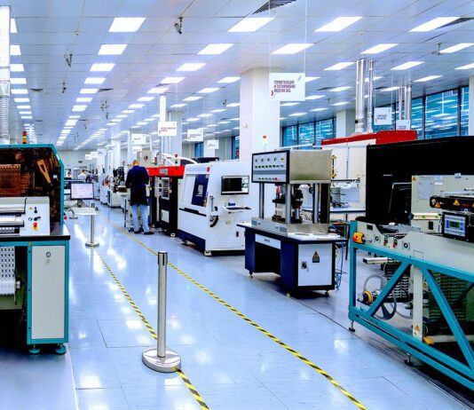 В России создаётся межведомственная комиссия по микроэлектронике – решение президента Микрон, фото (с) mos.ru